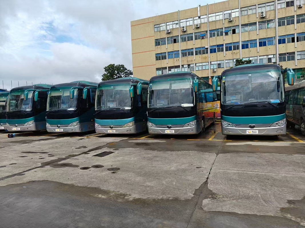 Ônibus Yutong Usados para Venda Ônibus ZK6119 Compartimento de Bagagem 42 Assentos Longa Distância 2017 Ano
