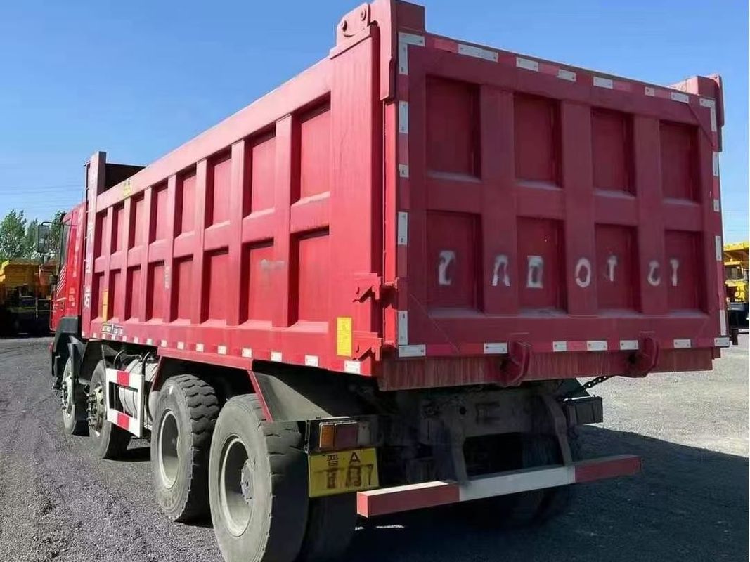 China usou caminhões pesados ​​​​SAIC Hongyan caminhão basculante 8 × 4 tecnologia de caminhão condução à esquerda 390hp