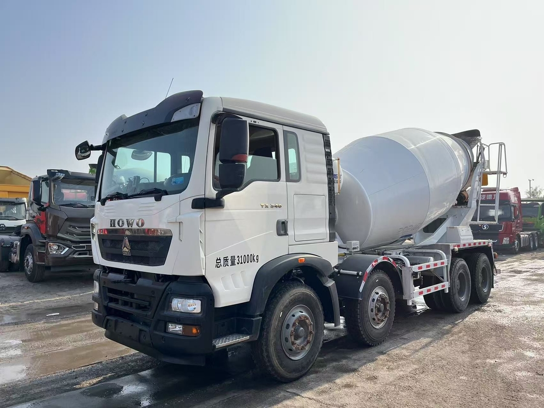 Construção de caminhão de mistura de concreto 2022 Ano Howo TX Chassis 12cbm Tanker Capacidade 8 * 4 Weichai 340 hp