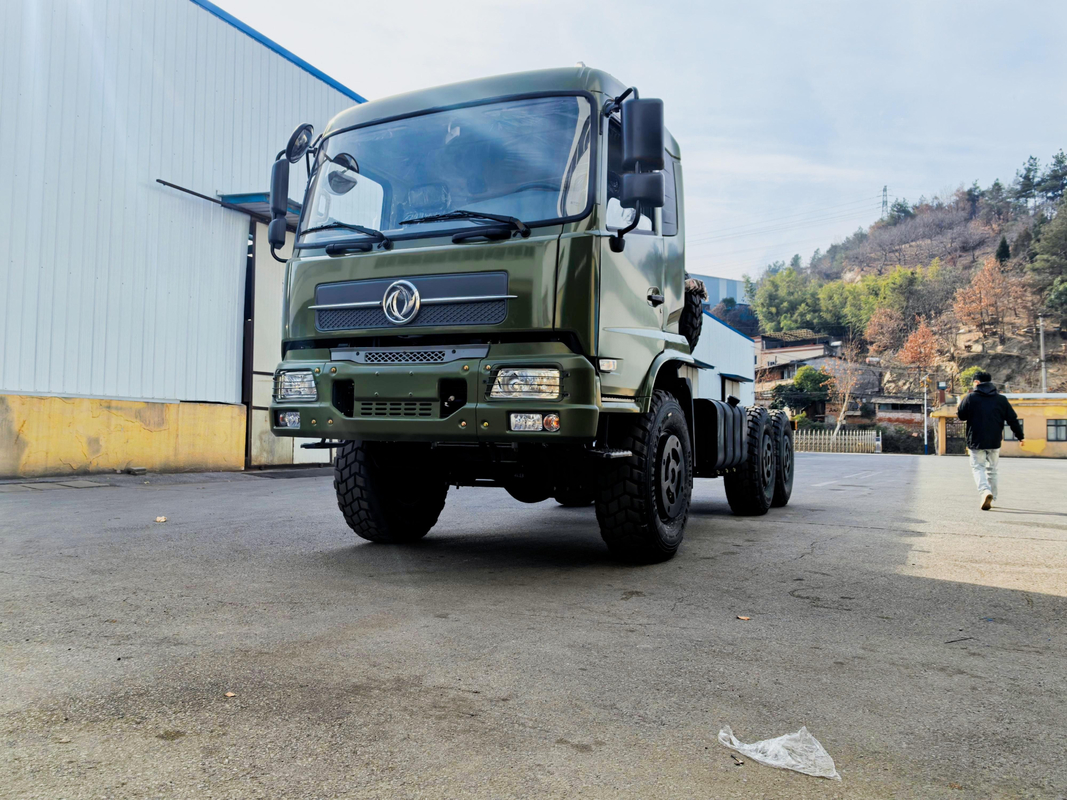 6×6 Caminhão de carga Dongfeng Novo caminhão de caminhão fora de estrada Pneus Cabina única Cummins Motor de uso na África