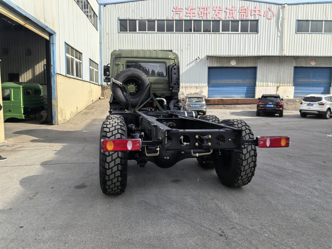 6×6 Caminhão de carga Dongfeng Novo caminhão de caminhão fora de estrada Pneus Cabina única Cummins Motor de uso na África