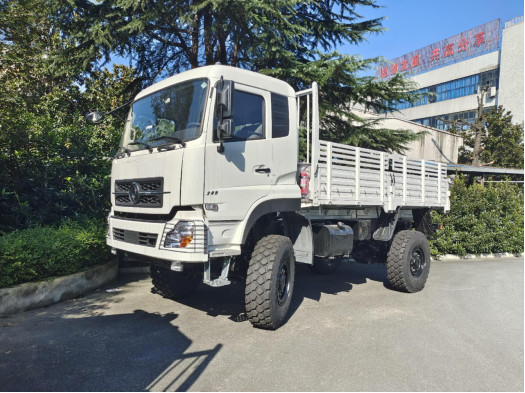 4x4 Camião de carga Dongfeng vedação Camião de caminhão folha Primavera 10 toneladas Carregamento estrada ruim Direção Euro 5