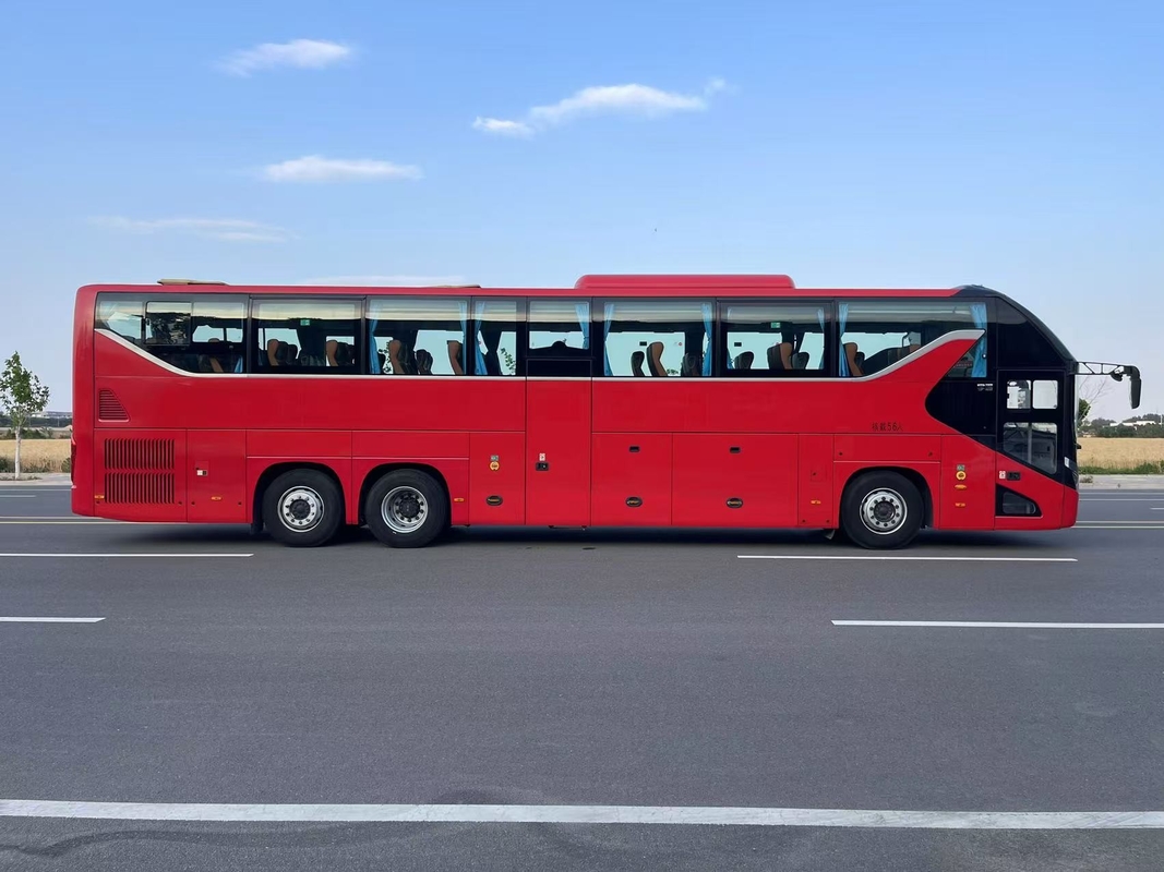 Ônibus de luxo Yutong 56 lugares Modelo ZK6137 Duplo eixo traseiro 2021 Ano Airbag Suspensão