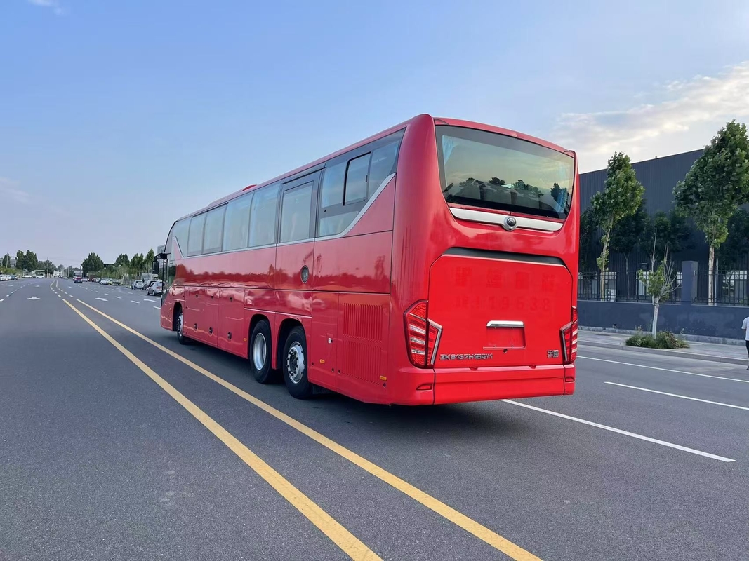 Ônibus de luxo Yutong 56 lugares Modelo ZK6137 Duplo eixo traseiro 2021 Ano Airbag Suspensão