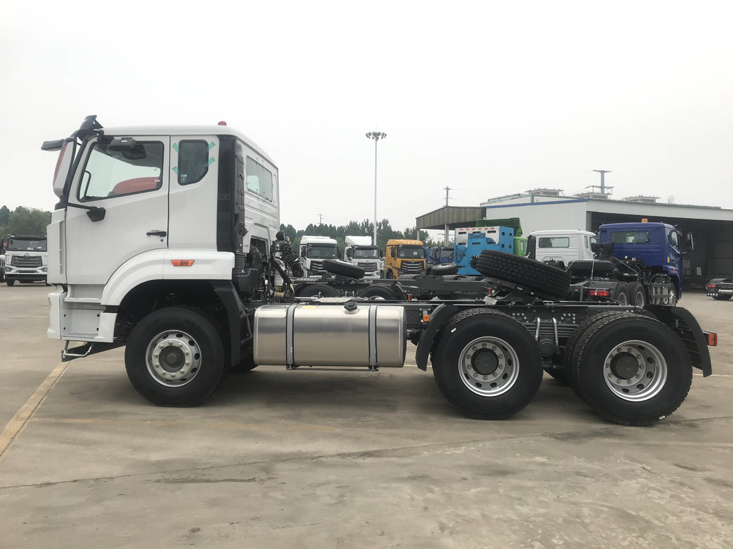 Cabeça de caminhão Hohan Cabeça de trator Howo NX Novo modelo 2025 Ano 10 Pneus Direito