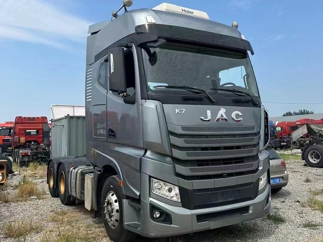 Caminhões de cabeça de trator pesados usados para JAC K7 Transmissão automática ZF 540hp Com cama 6 * 4