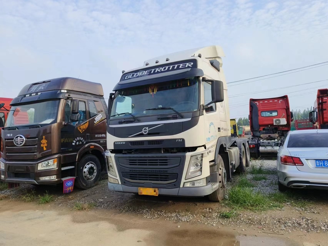 Caminhões de cabeça de trator usados Volvo FM 460hp 2o caminhão de reboque 2019 ano Cabina de alta altura com cama transporte de longa distância