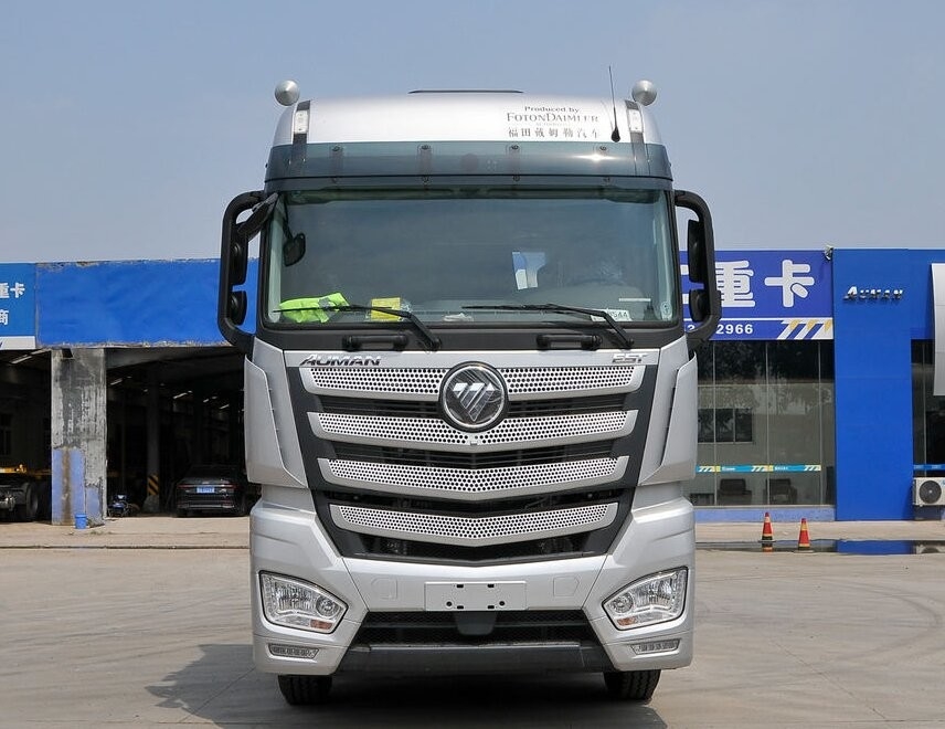 Usado Potente desempenho Cargas pesadas cabeça de trator Foton Auman 510hp 6 cilindros Cummins motor