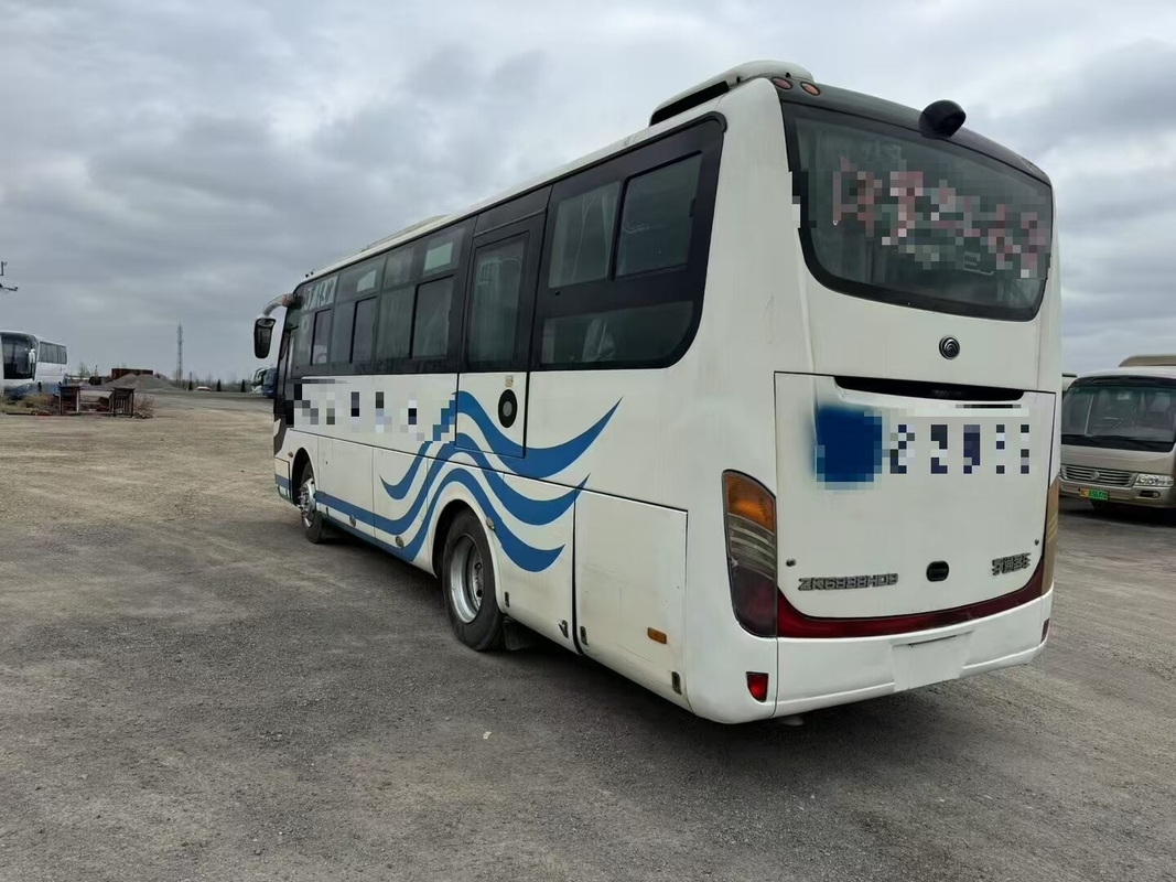 Passageiro comercial YUTONG ZK6888 Ônibus usado de baixo custo de luxo de tamanho médio eficiente em combustível 36 lugares