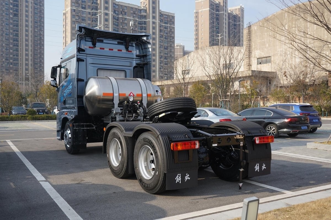 Caminhão-trator usado para assistência rodoviária Faw Jh6 6*4 Modo de condução 600hp Reboque de cama plana