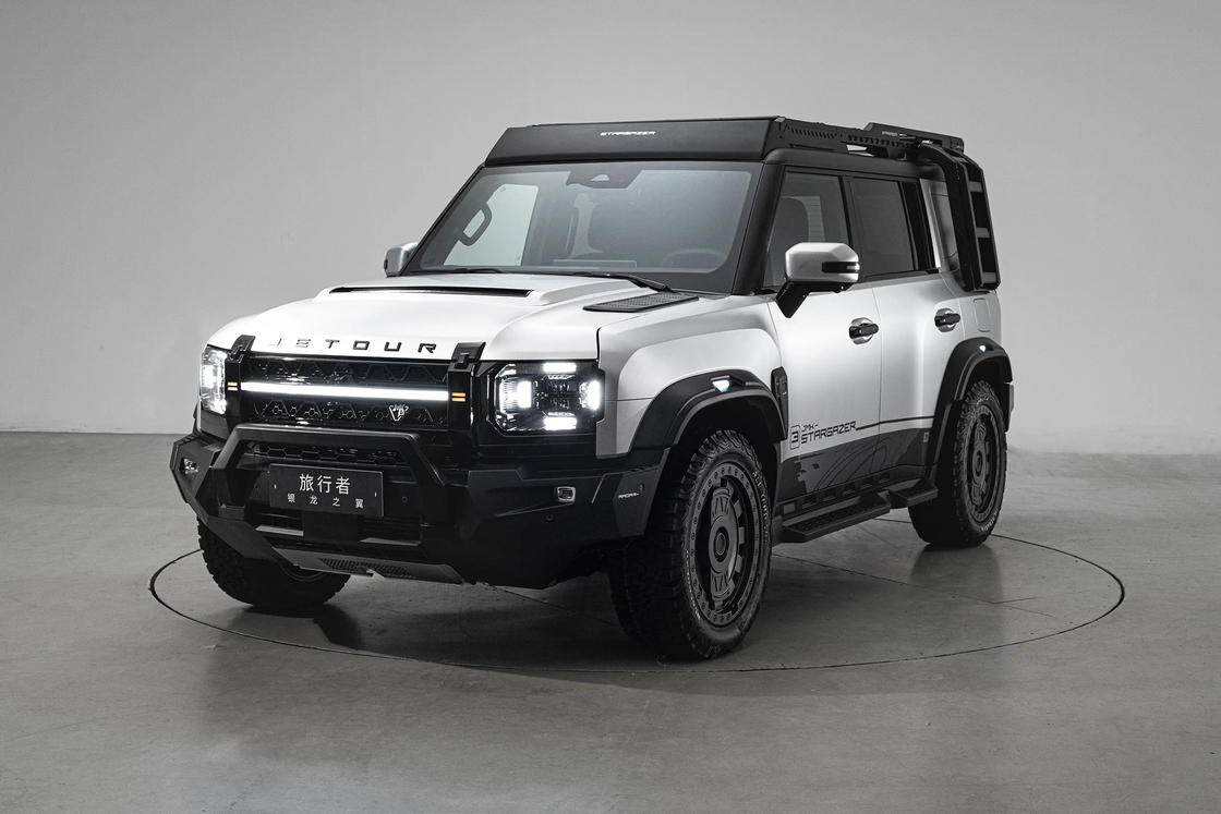 SUV chinês de baixa quilometragem Silver Dragon Wing SUV Transmissão automática 2024 ano Uso familiar e comercial
