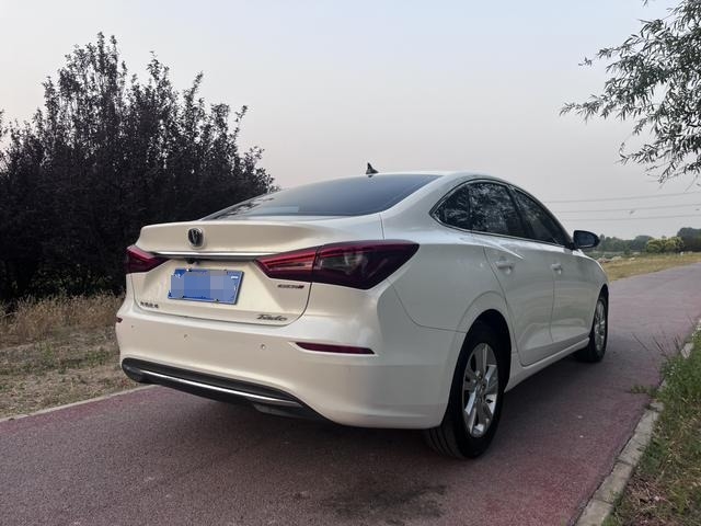 Changan Eado 1.6L Automático SUV 2019 Eado GDI Sedan para África e Oriente Médio