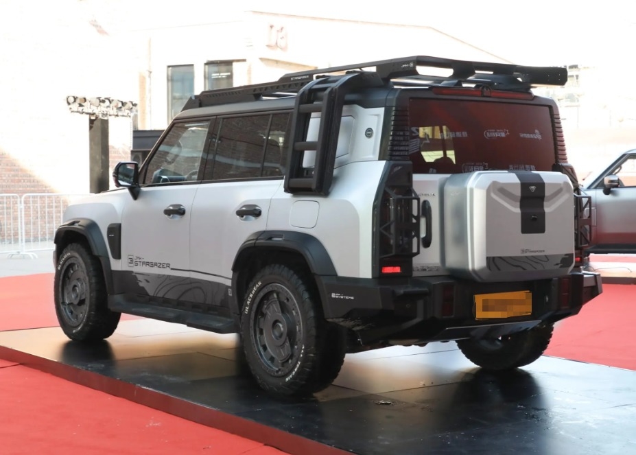 Novo Sliver Dragon Wing 2024 Ano 4WD Carro a gasolina Durável Poderoso Carro Ideal Com Cor Personalizada