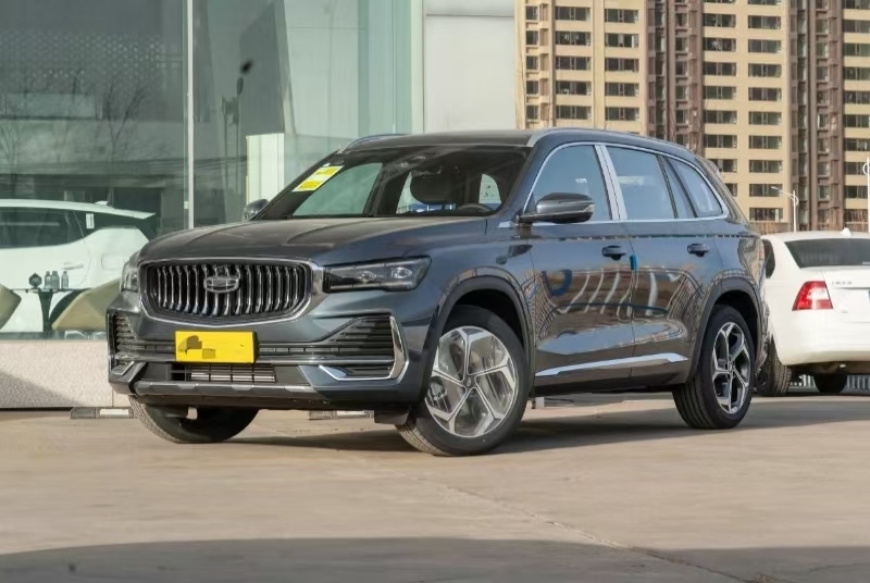 Novo SUV Geely 2025 Ano Tração 2WD Gasolina Carro Durável e Potente Carro Ideal Com Cor Personalizada