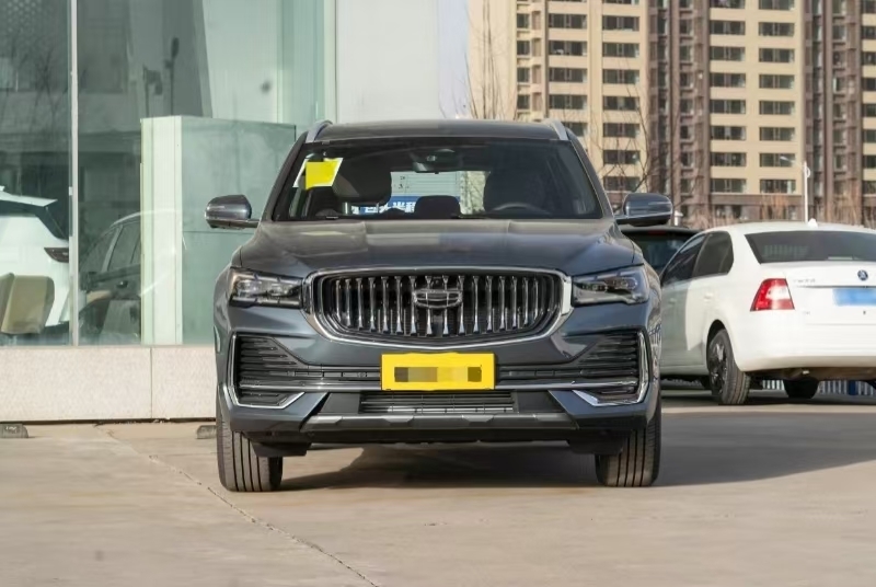 Novo SUV Geely 2025 Ano Tração 2WD Gasolina Carro Durável e Potente Carro Ideal Com Cor Personalizada
