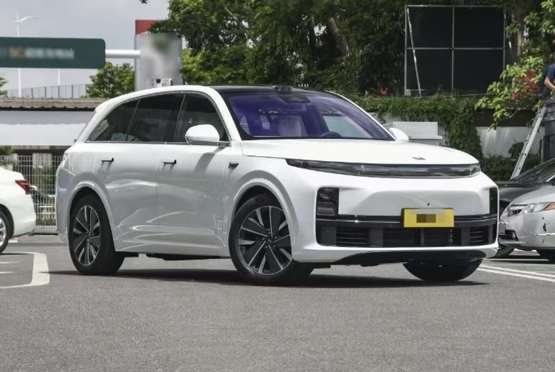 Novo Li Auto SUV 2025 Ano 4WD Carro de alcance estendido Durável Poderoso Carro ideal com cor personalizada