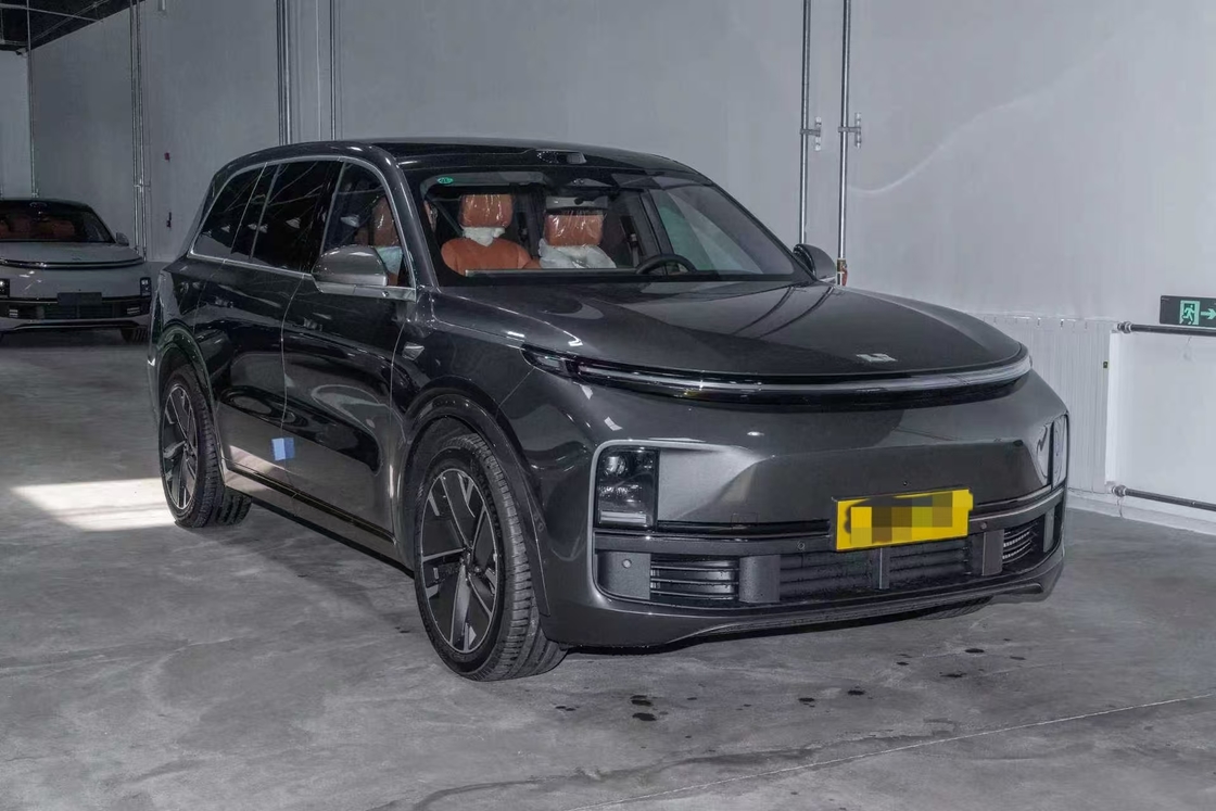 Novo Li9 Para Exportação Ideal Ano 2025 Transporte Pessoal Baixa Quilometragem Híbrido Elétrico e Gasolina