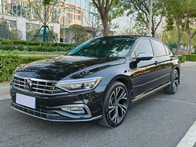 Preço acessível Usado 2021 Magotan 330TSI DSG 30th Anniversary Edition para uso familiar