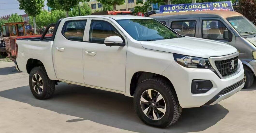 Novo Peugeot Diesel 4x4 Acessível Volante à Esquerda Euro 5 Dupla Cabine Para Exportação