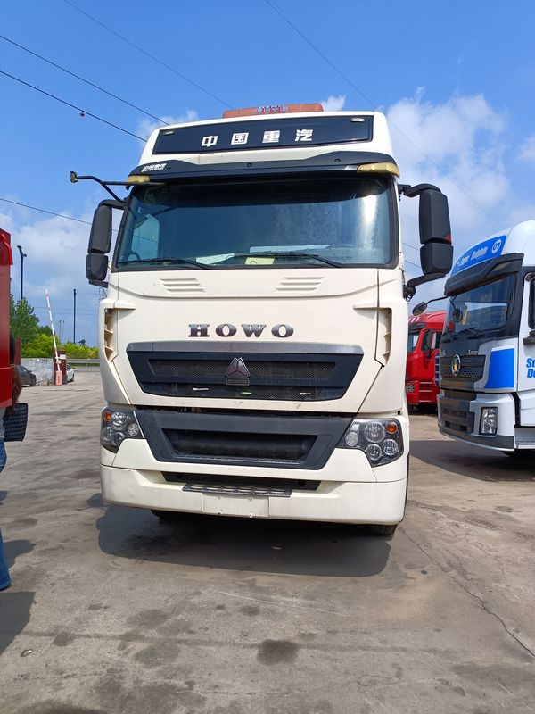 Cavalos Mecânicos Usados para Venda HOWO T7H 6*4 Modo de Tração 440cv Melhores Marcas Chinesas de Cavalos Mecânicos