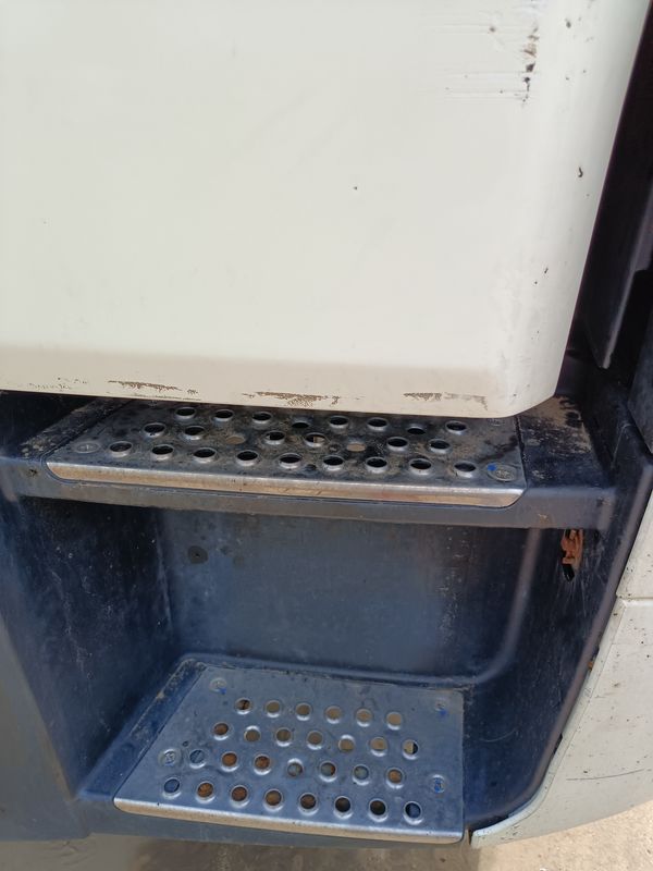 Cavalos Mecânicos Usados para Venda HOWO T7H 6*4 Modo de Tração 440cv Melhores Marcas Chinesas de Cavalos Mecânicos