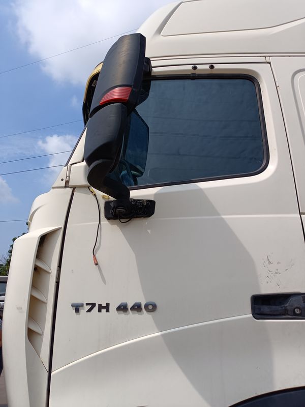 Cavalos Mecânicos Usados para Venda HOWO T7H 6*4 Modo de Tração 440cv Melhores Marcas Chinesas de Cavalos Mecânicos