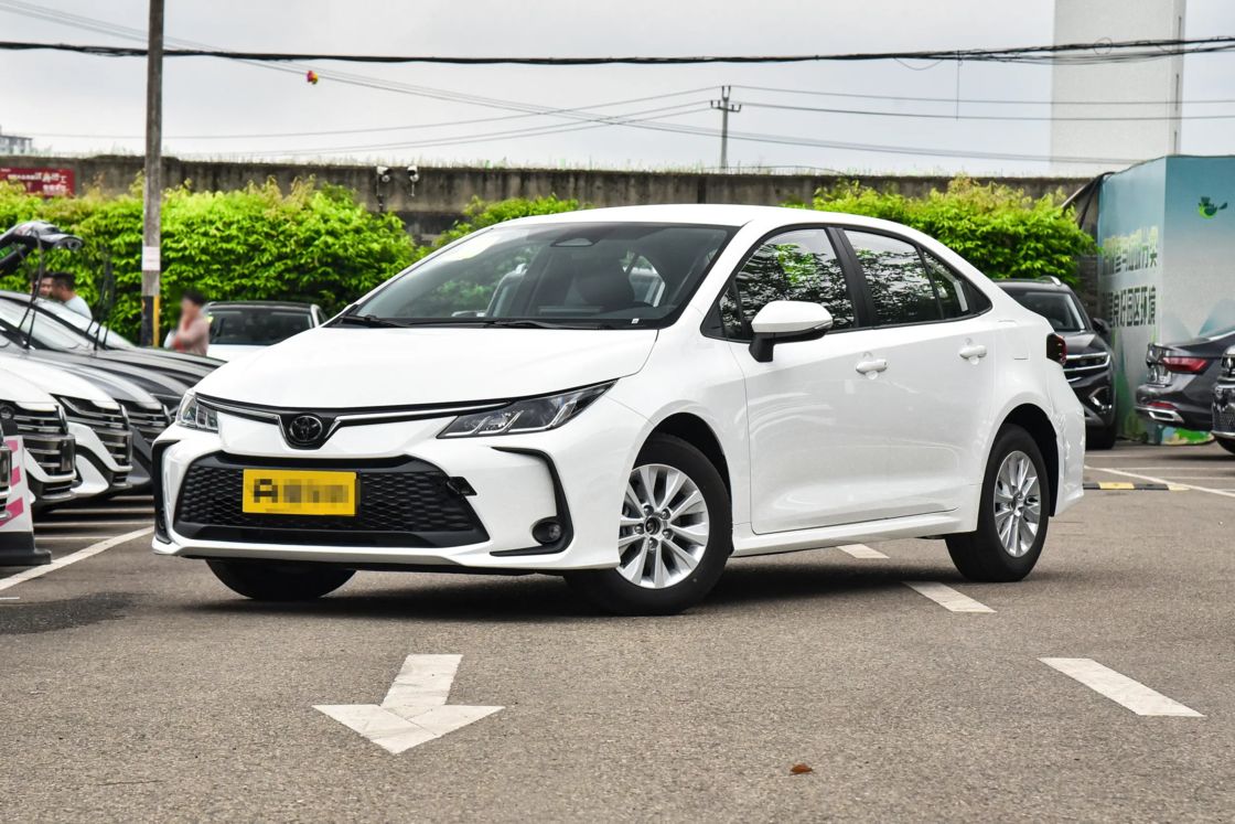 Acessível Novo Toyota Corolla 2024 1.2T gasolina 2WD Euro 6 Para exportação para uso familiar