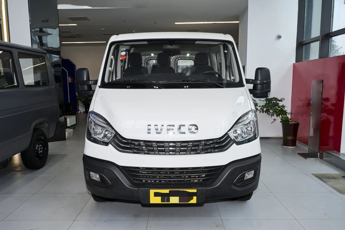 Minivan Iveco Ocean Novo e Acessível 2024 2.0T 146 cv Diesel 2WD Euro 6 Para Exportação para Uso Familiar