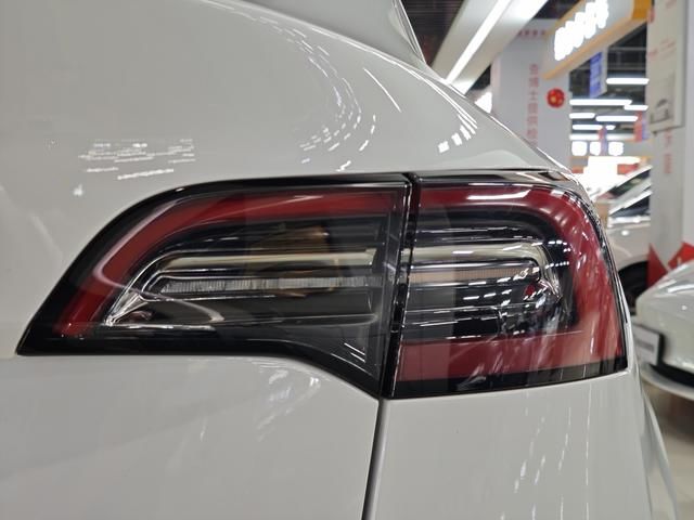 Acessível Usado Tesla Model Y SUV 2022 facelift versão de tração traseira para uso familiar