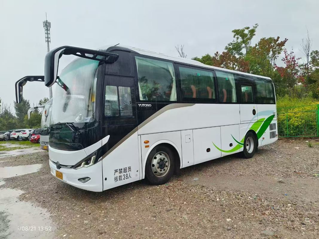 ZK6907 Yutong Used Passenger Bus 2023 38-seater One-door Left-Hand Drive Luxury Bus
