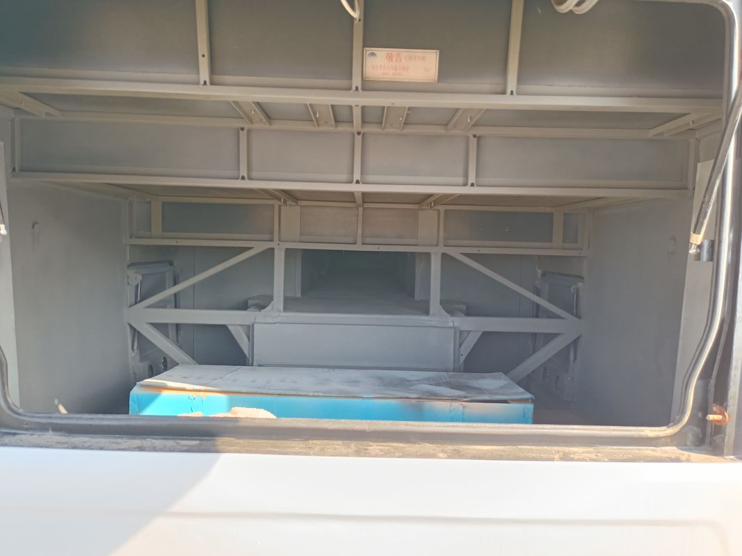 ZK6102D Yutong Used Passenger Bus 2020 57 lugares 2+3 Layout One Door Right-Hand Drive Ônibus de luxo