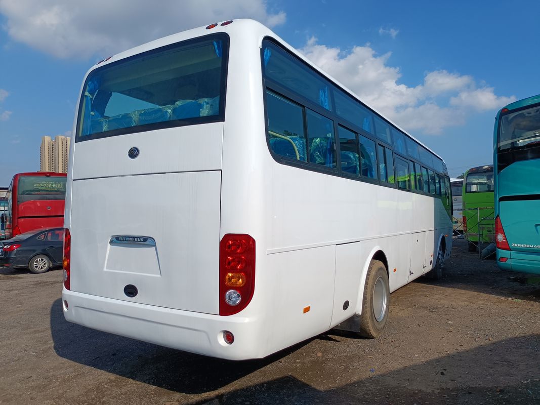 ZK6102D Yutong Used Passenger Bus 2020 57 lugares 2+3 Layout One Door Right-Hand Drive Ônibus de luxo