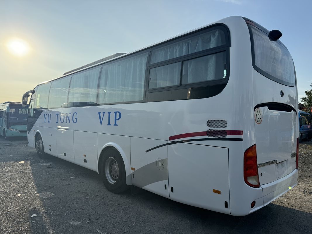 Ônibus de passageiros usado Yutong ZK6110 2020, 56 lugares, configuração 2+3, duas portas, direção à esquerda, ônibus de luxo