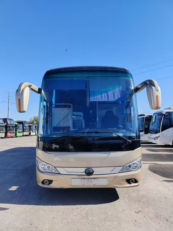 Ônibus de passageiros usado Yutong ZK6120 2020, 50 lugares, configuração 2+2, uma porta, direção à esquerda, ônibus de luxo