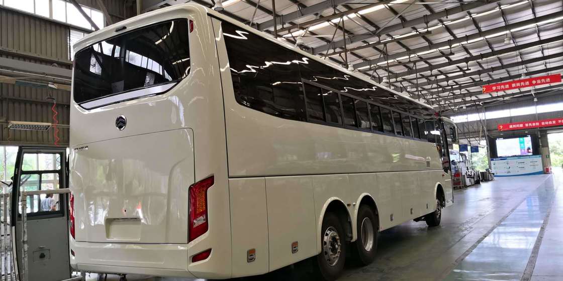 70 Seats Yutong XML6125 New Bus New Coach Bus  Steering RHD Diesel Engines Double Rear Axle New Bus