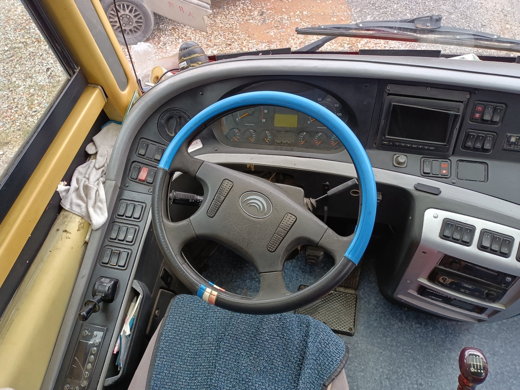 Used Yutong Coach Bus 55 Seater Second Hand Church Intercity Airport School Cummuter Interurban Buses