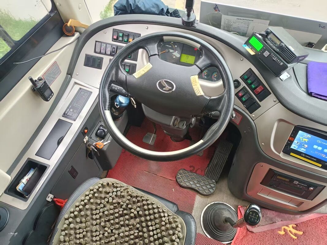 Autocarro Kinglong Usado de 30 lugares Luxo Leafspring Suspensão Weichai Engenharia Escola Tour Autocarro Interurban Coach