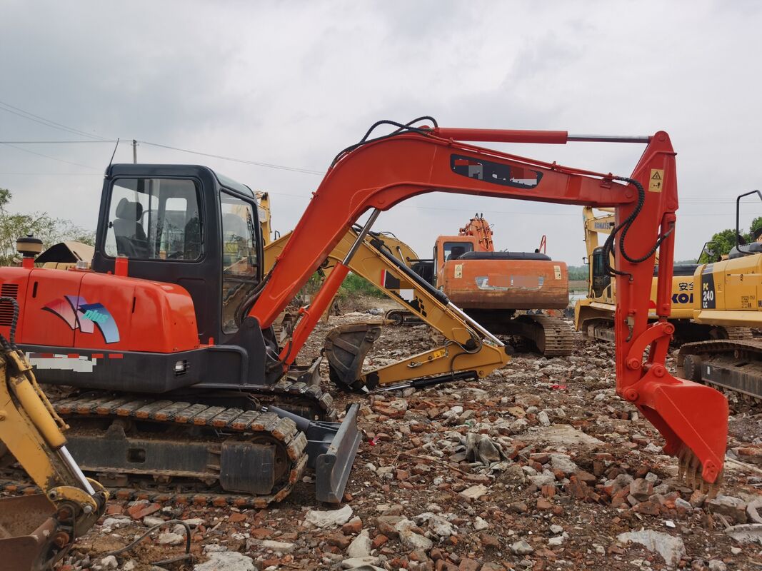 Excavadora usada marca chinesa em excelente estado 5,4T capacidade 0,18 potência nominal 36,2 kW para construção
