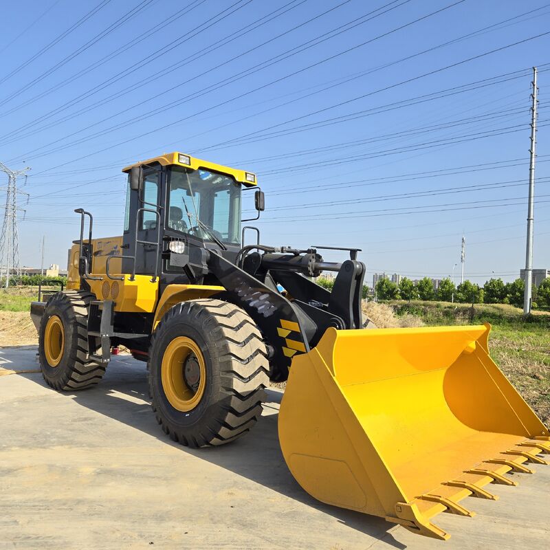 Excellent Condition Used Chinese brand loader 5 tons in excellent condition  load capacity  rated power 162 kW for construction