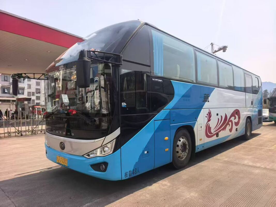 Ônibus de Treinador Usados Yutong Zk6128 Weichai 375hp Euro 5 Feixe de Molas 48 Lugares Luxo Transporte com Ar Condicionado para Transfer ou Longa Distância