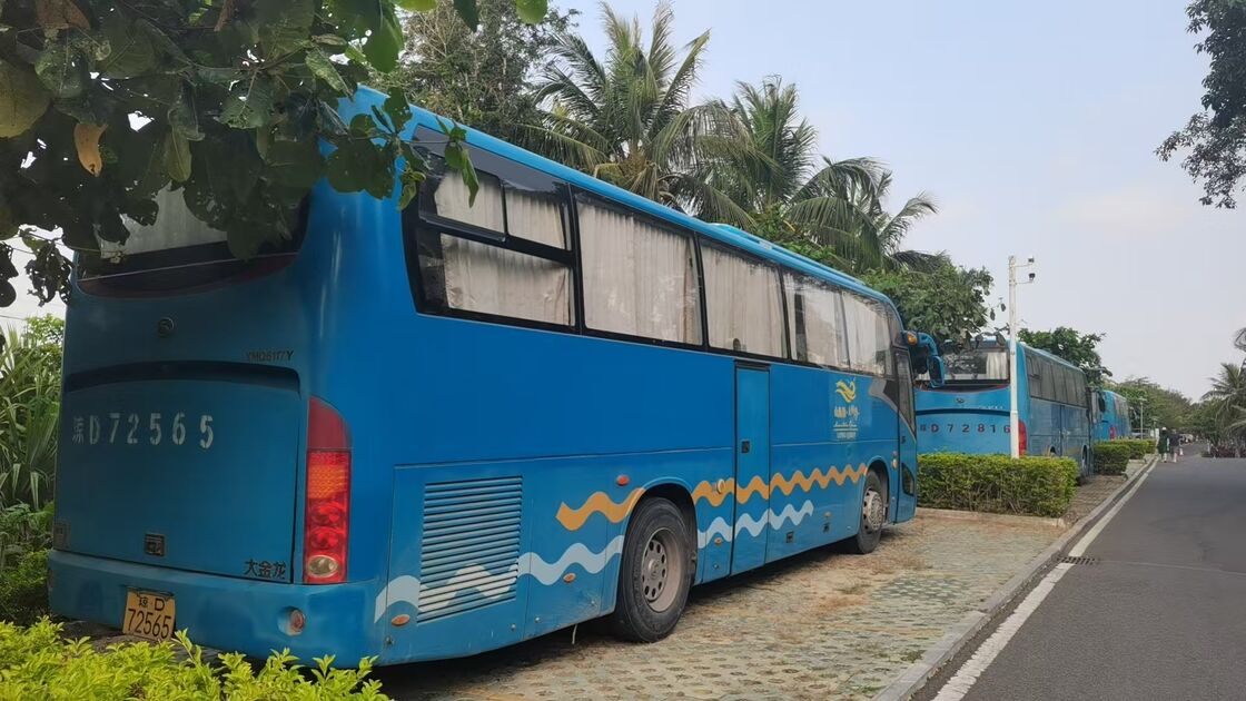 Used Coach Buses Yutong XMQ6117 Yuchai  Euro 5 Leaf Spring 45 Seats  Lux Transport With Air Condition For Shuttle or Long Distance
