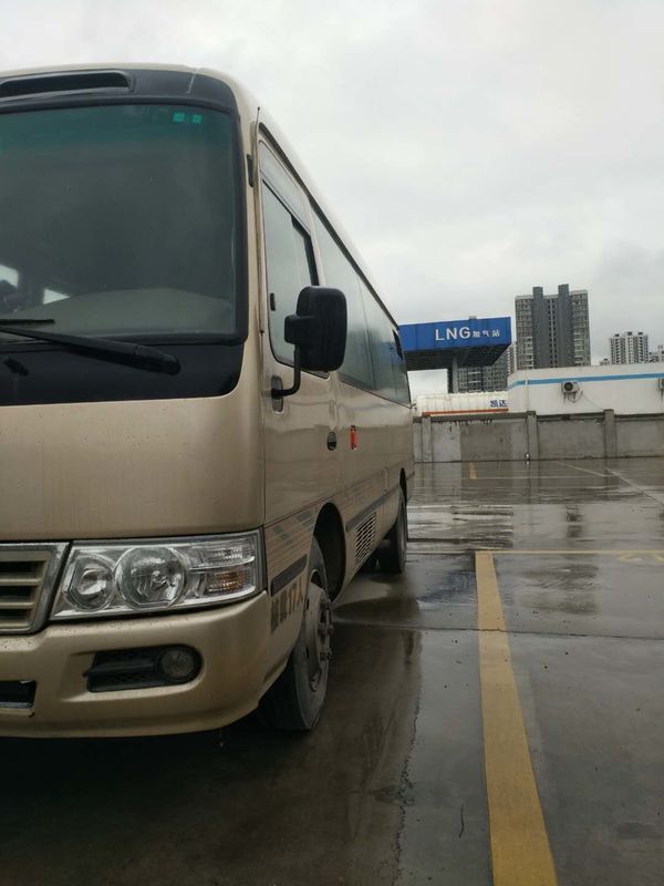 Tipo usado 2014 anos de Toyota do ônibus da pousa-copos com certificação do ISO de 17 assentos