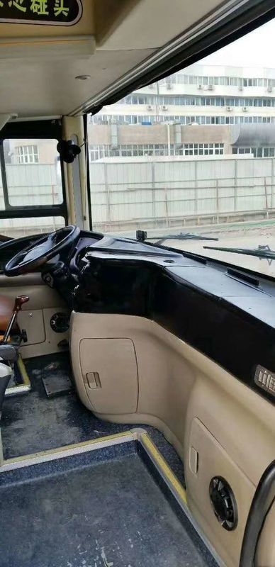 Ônibus de turista da mão de Yutong segundo, ônibus luxuosos usados com o freio de disco das rodas do motor 4 de Wechai