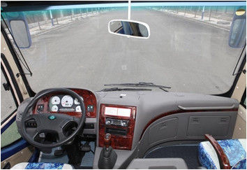 2009 ônibus da mão do ano segundo 95 quilowatts de saída máxima com a única porta automática