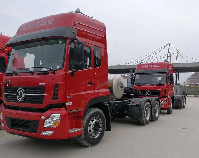 Dongfeng usou reboques do caminhão, modo usado da movimentação 6×4 das unidades 7560×2500×3030mm do trator