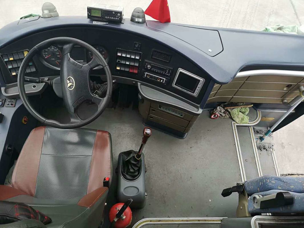 2013 porta usada Seat do dobro do tipo de Youngman do ônibus do treinador do ano 50 auto com grande bolsa a ar