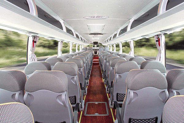 69 continente total diesel usado do ônibus da mão do peso 23000kg segundos do ônibus do treinador do tipo 2012 de Yutong dos assentos