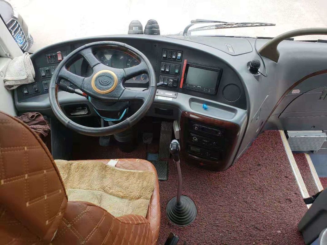 O azul ZK6938H9 usou o ônibus usado assentos da viagem dos ônibus 39 de Yutong um grande desempenho de 2010 ANOS