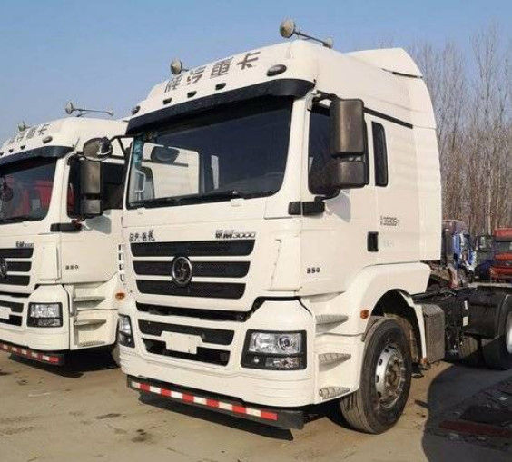 O tipo branco de Shacman usou o diesel do manual do Euro V dos reboques de trator noun 350hp 2017 anos