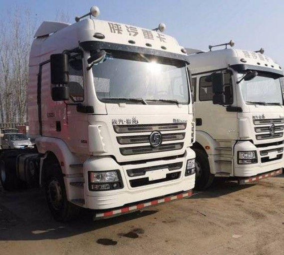 O tipo branco de Shacman usou o diesel do manual do Euro V dos reboques de trator noun 350hp 2017 anos